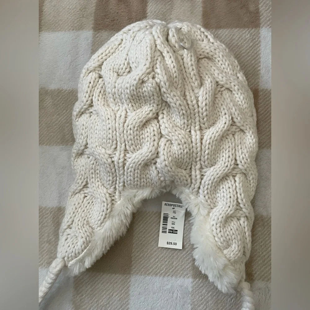 Aeropostale Cream Knit Hat with Ear Flaps One Size NEW WITH TAGS